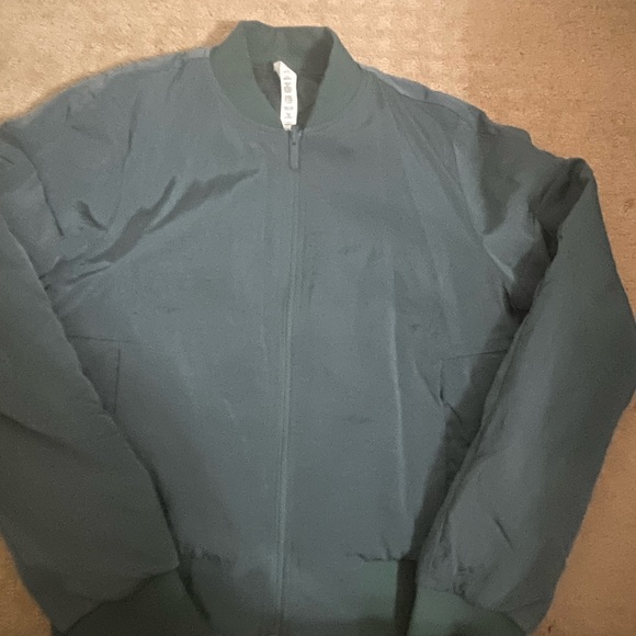 Lululemon pre owned bomber reversible jacket - Picture 4 of 5